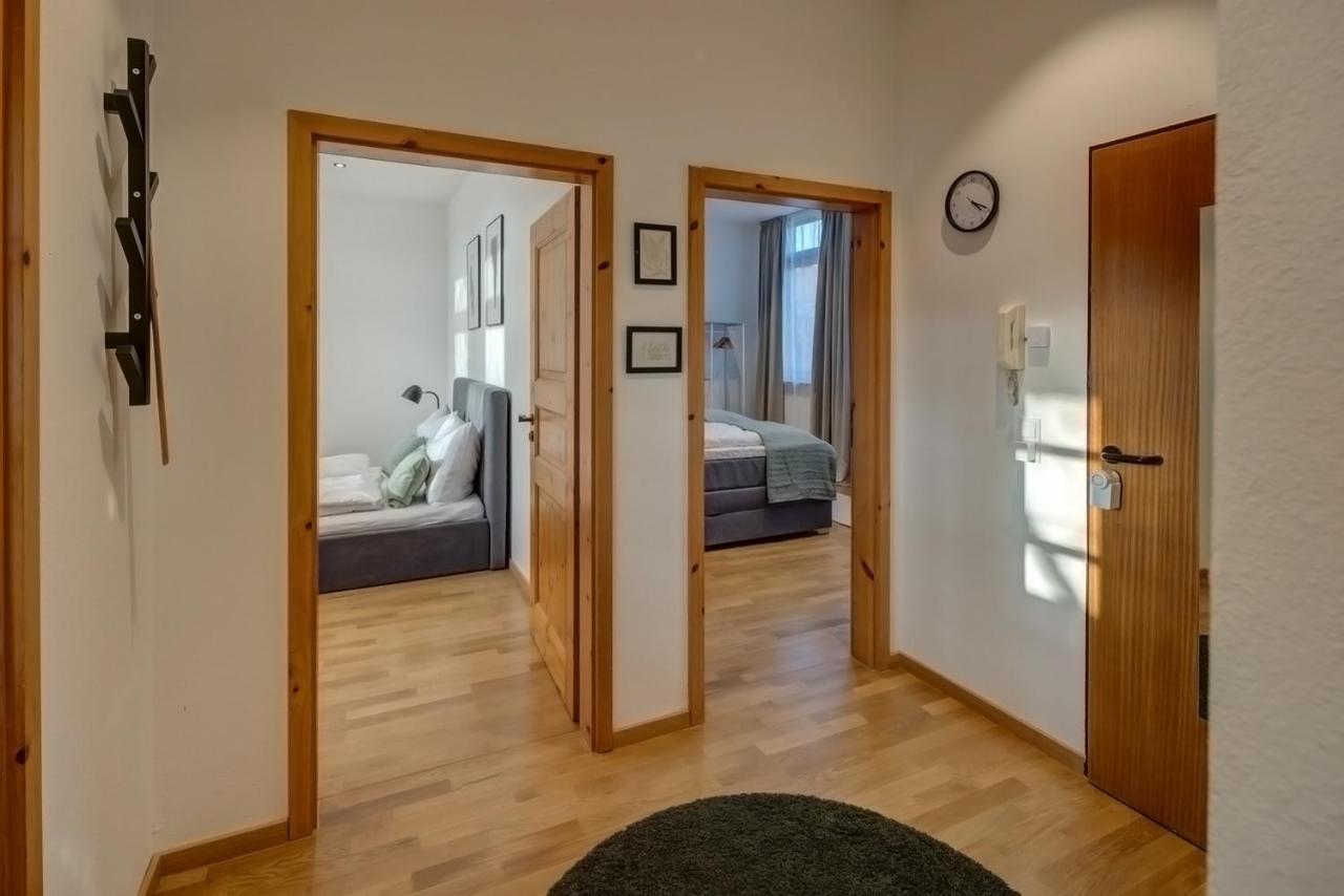 Kaza Guesthouse, Centrally Located 2 & 3 Bedroom Apartments In Аугсбург Екстериор снимка