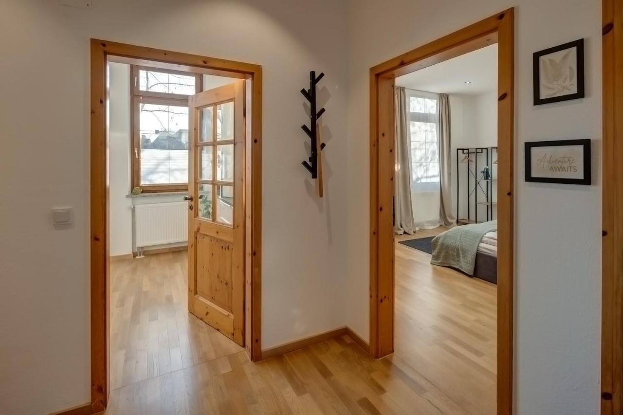 Kaza Guesthouse, Centrally Located 2 & 3 Bedroom Apartments In Аугсбург Екстериор снимка