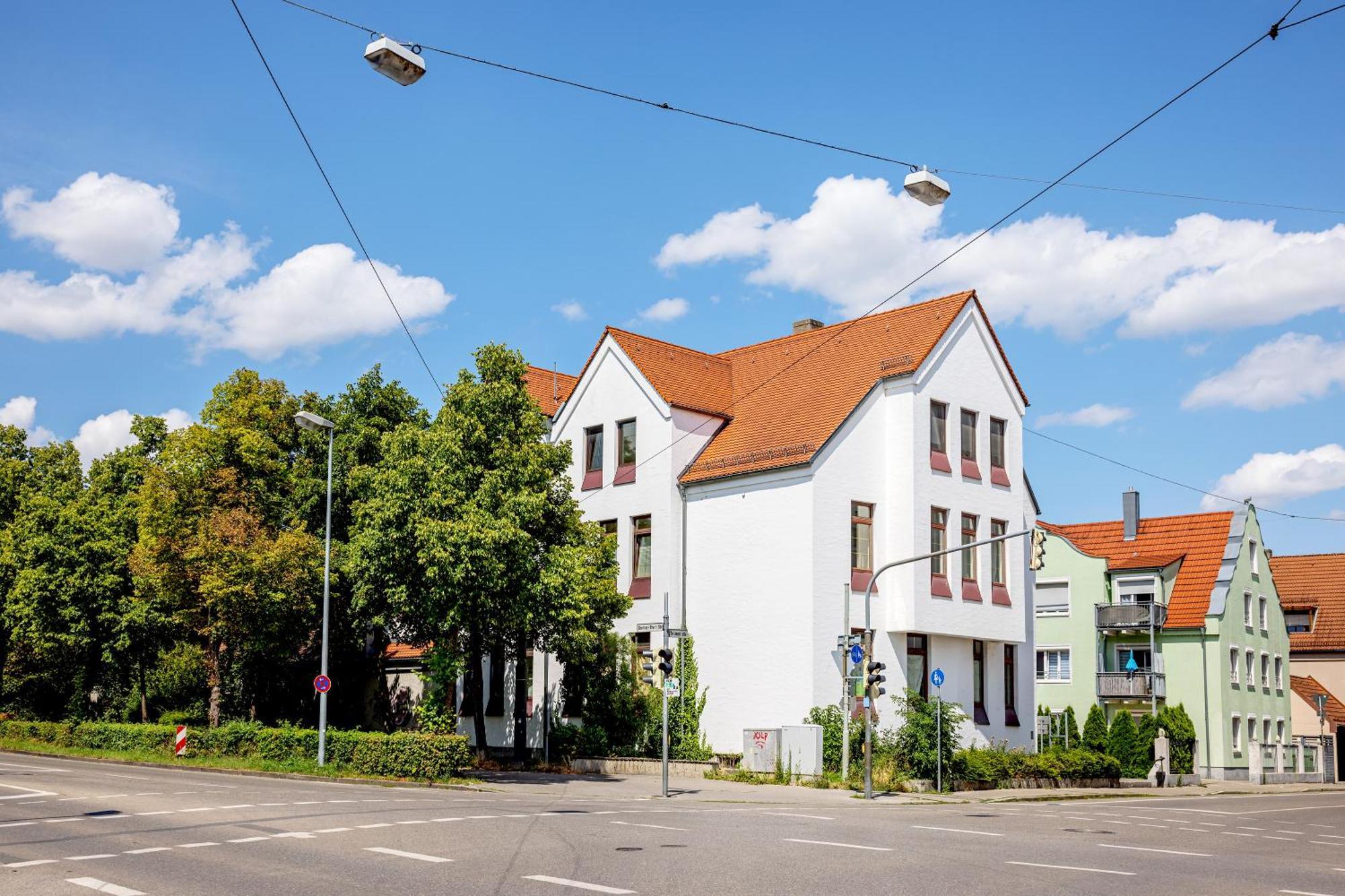 Kaza Guesthouse, Centrally Located 2 & 3 Bedroom Apartments In Аугсбург Екстериор снимка